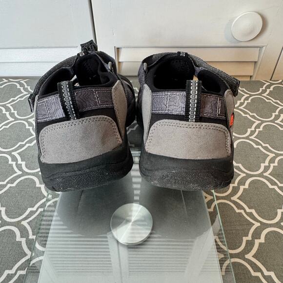KEEN Newport H2 Water Hiking Trail Sandals Men's 6 Womens 7.5 Waterproof Gray - Picture 10 of 12